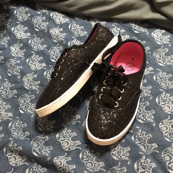 Other - Girls Shiny shoes